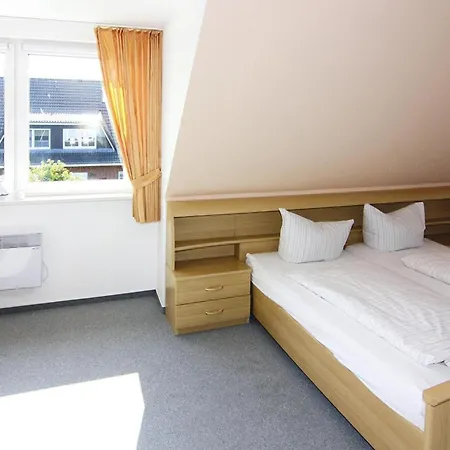 Complex Schuldt, Apartman *